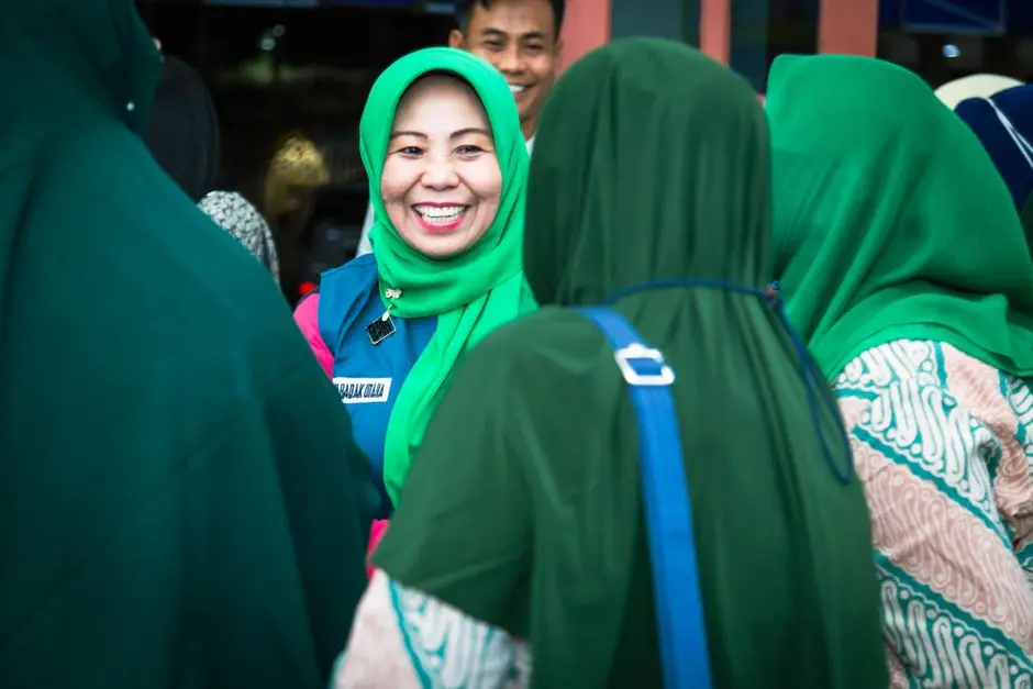 contoh grup percakapan berisi info berantai